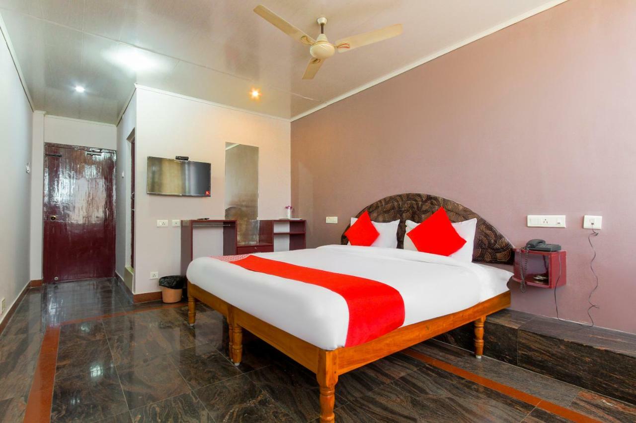 Oyo 45475 Annai Lodge Thanjavur Exterior foto